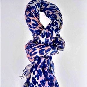 Louis Vuitton scarf 🧣